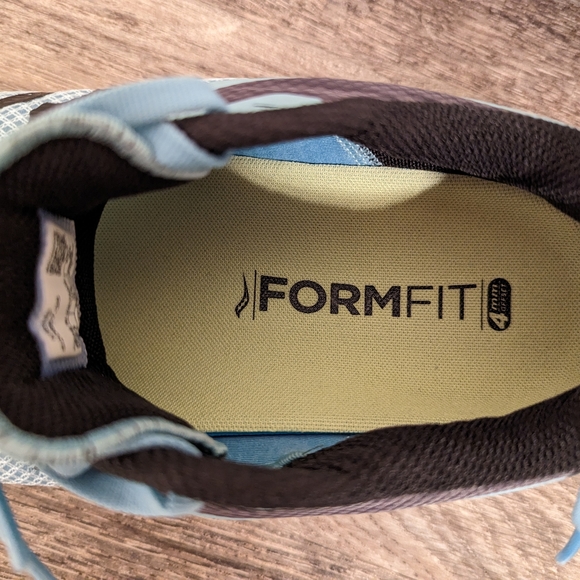 Running shoes - Picture 5 of 5